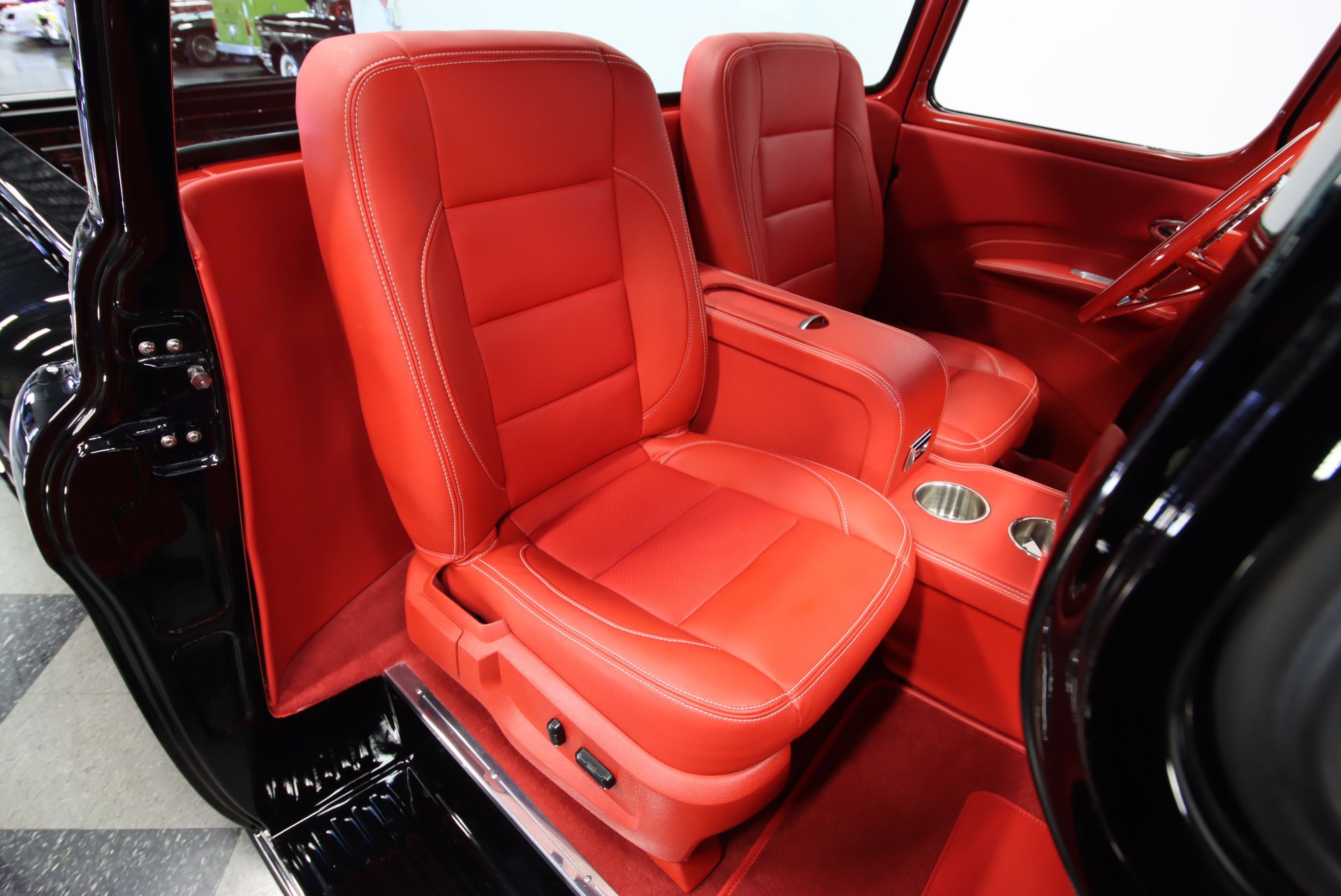 1955 Chevrolet 3100 Big Window Restomod thumbnail 38
