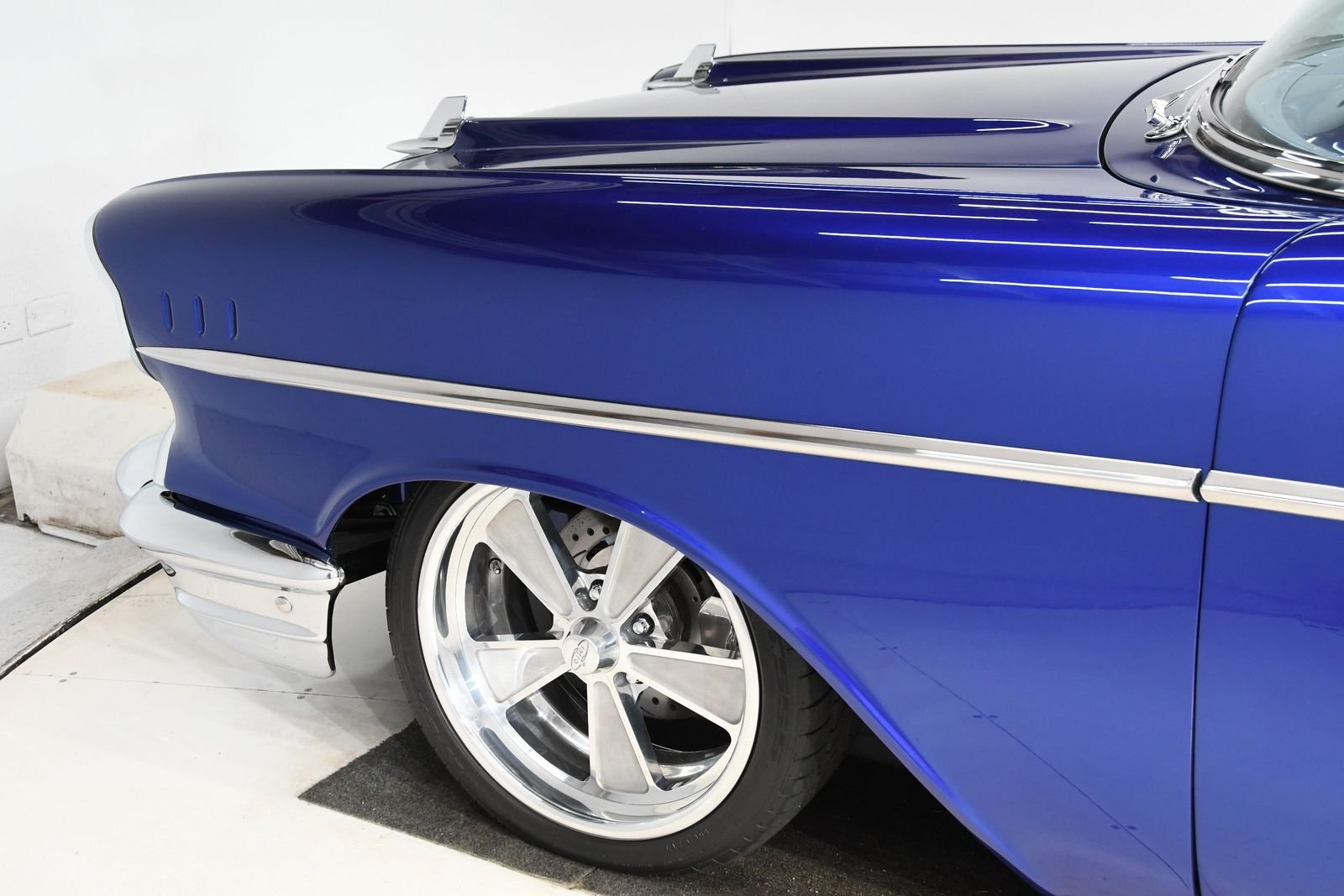 1957 Chevrolet Bel Air Ultra Pro Touring thumbnail 77
