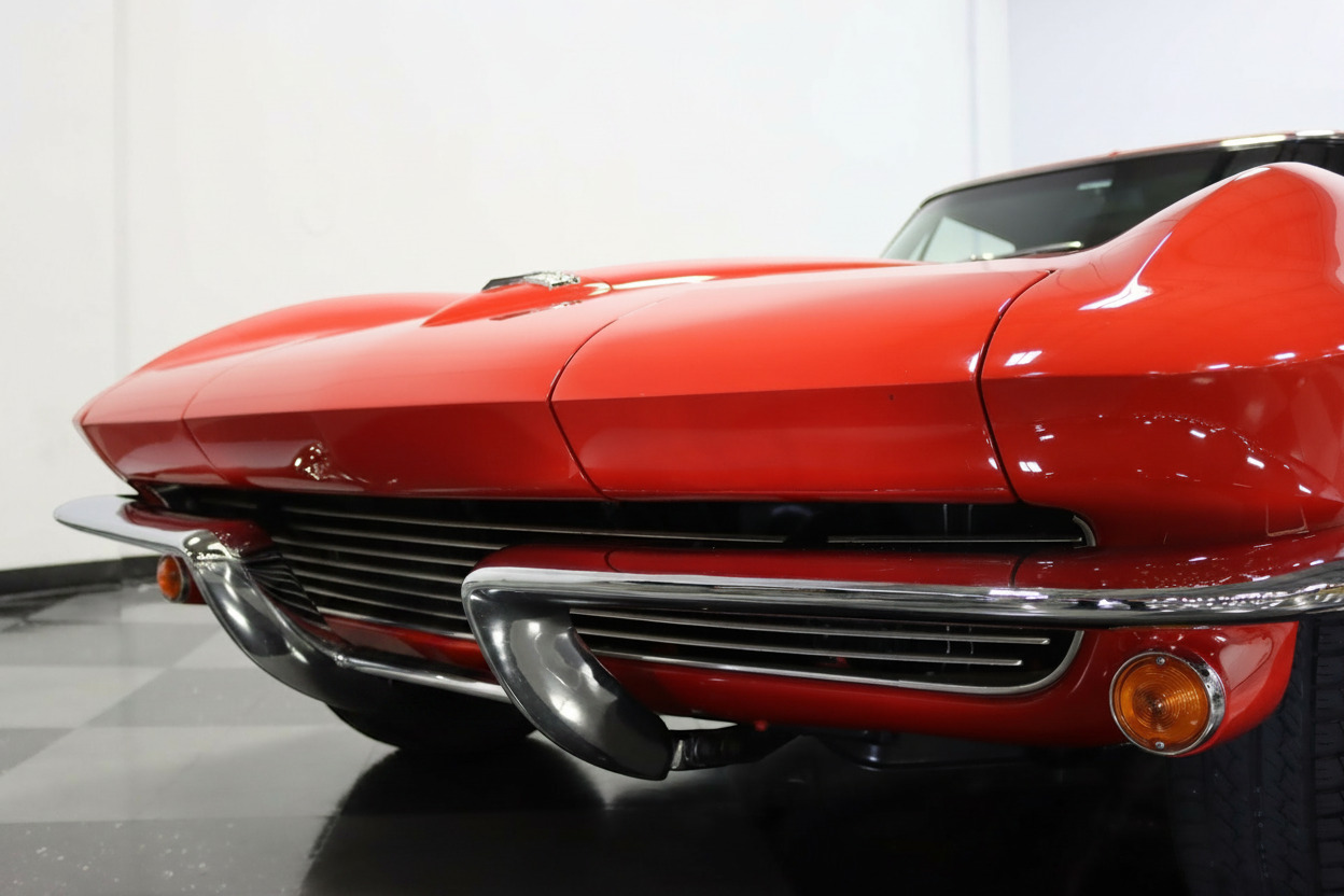 1963 Chevrolet Corvette Split-Window thumbnail 10