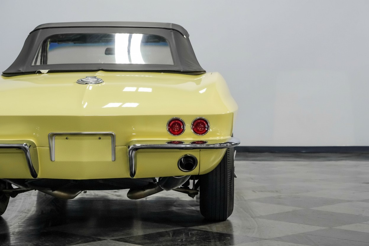 1965 Chevrolet Corvette Convertible L78 thumbnail 8