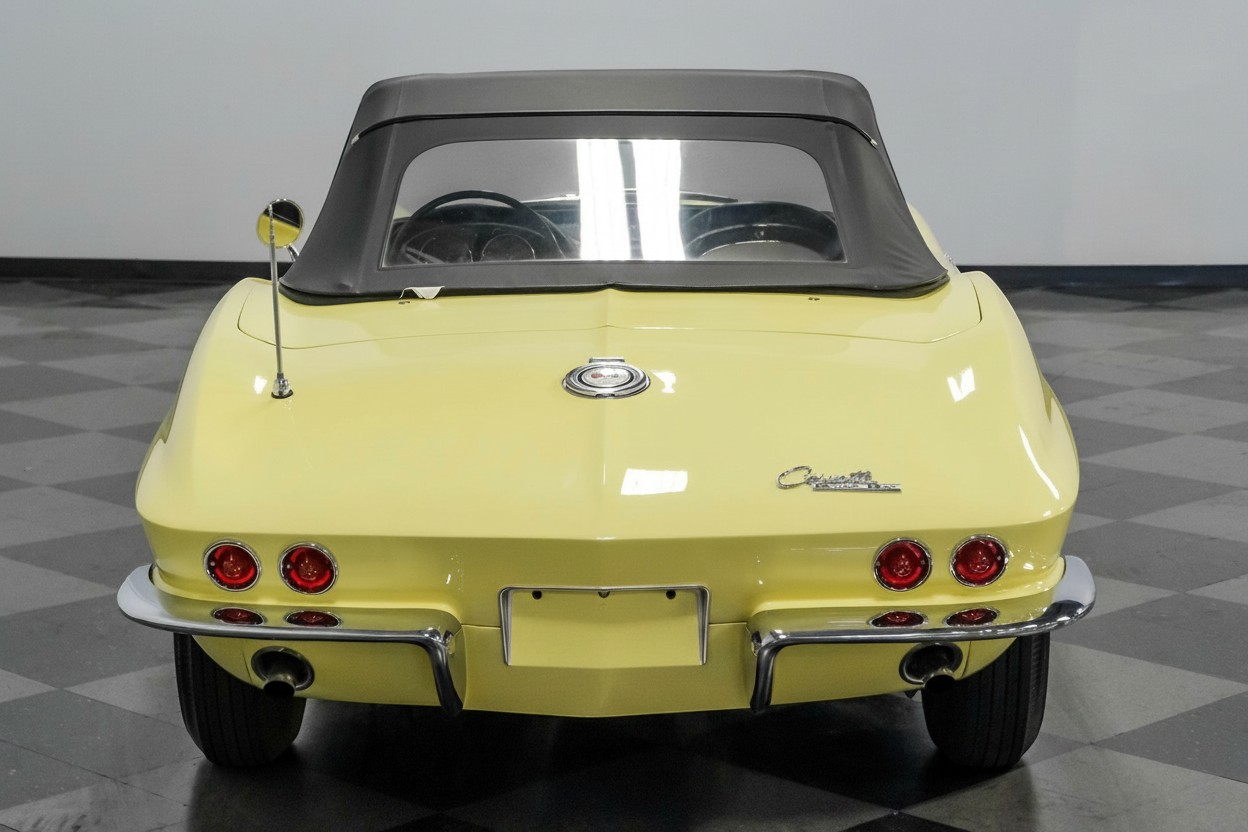 1965 Chevrolet Corvette Convertible L78 thumbnail 10