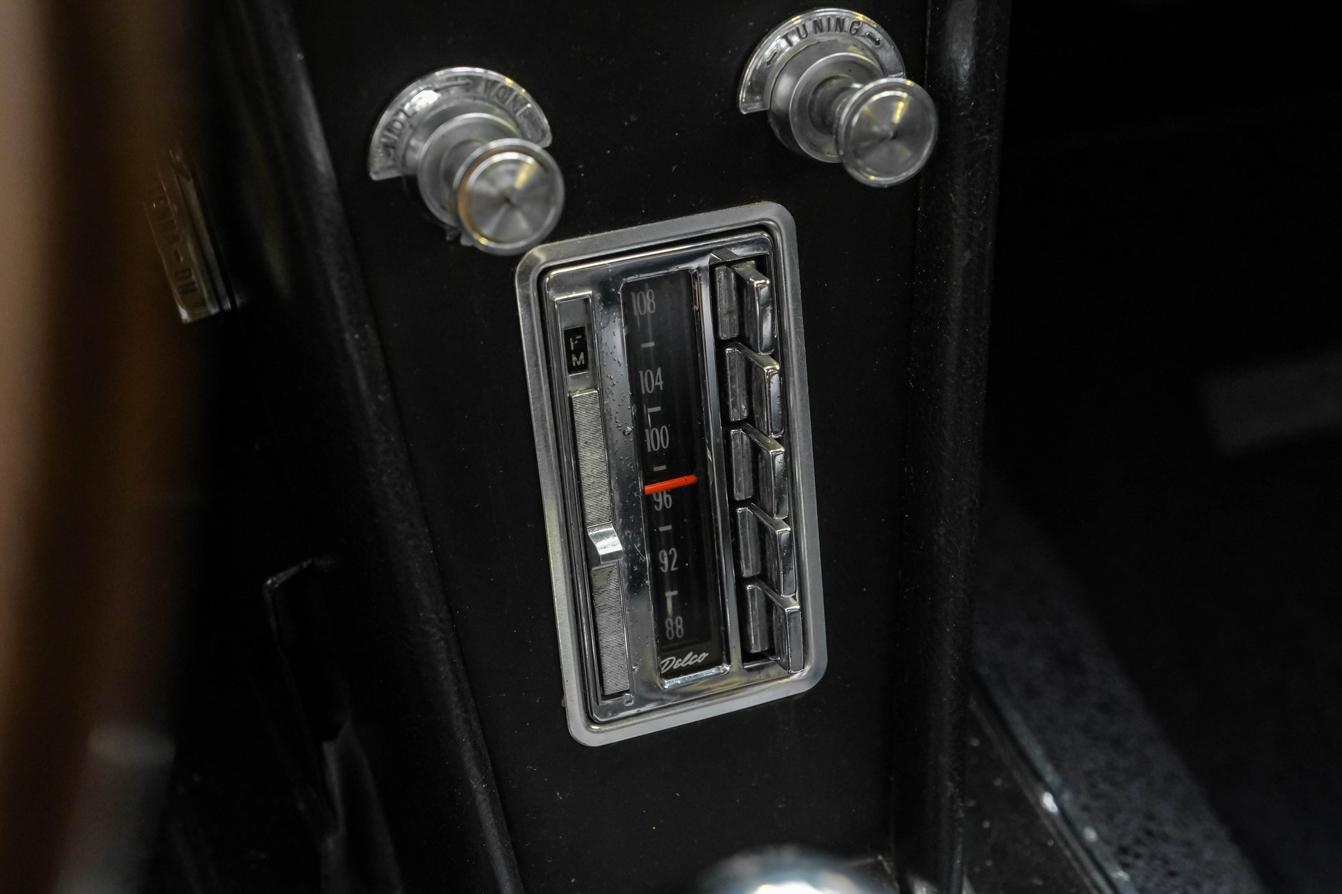 1965 Chevrolet Corvette Convertible L78 thumbnail 11