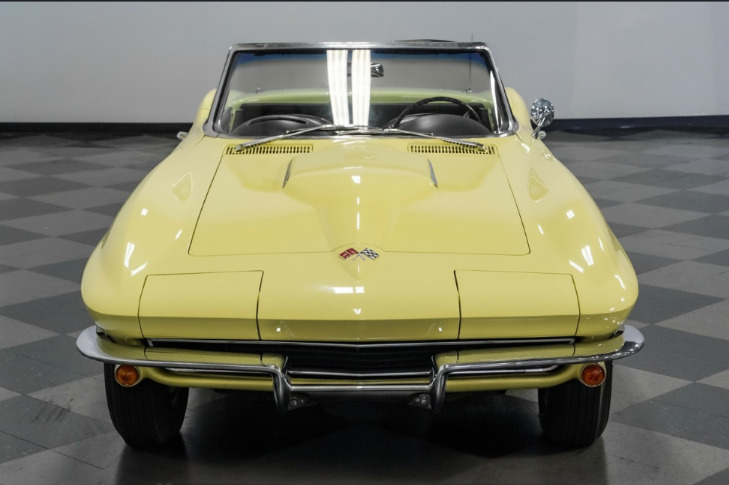 1965 Chevrolet Corvette Convertible L78 thumbnail 19