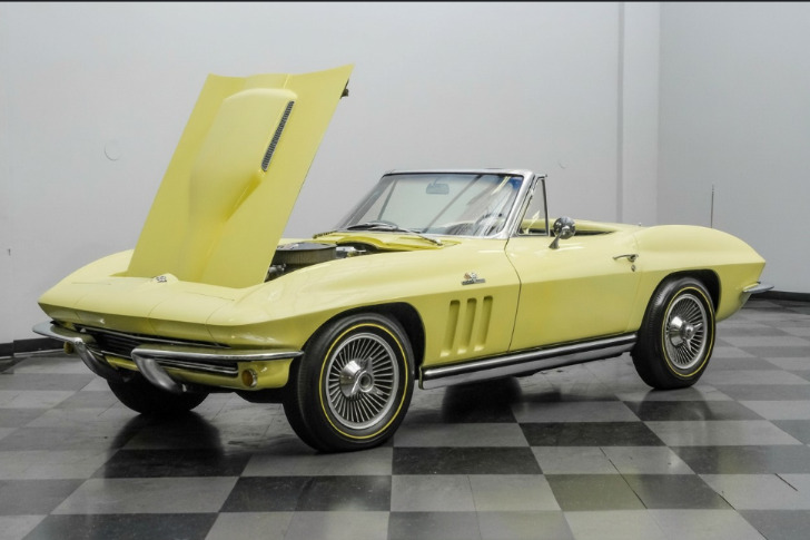 1965 Chevrolet Corvette Convertible L78 thumbnail 22