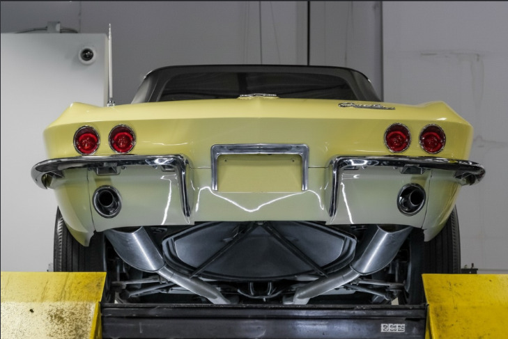 1965 Chevrolet Corvette Convertible L78 thumbnail 35