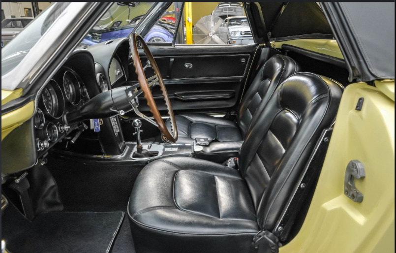 1965 Chevrolet Corvette Convertible L78 thumbnail 39