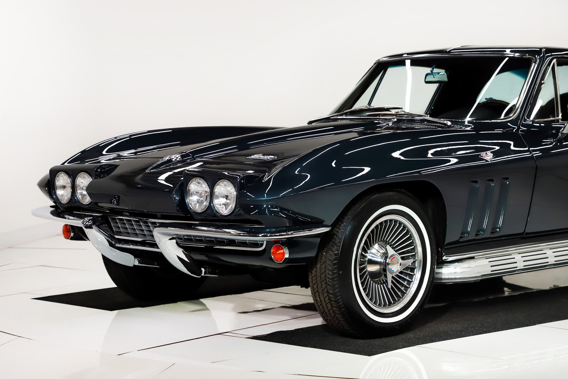 1966 Chevrolet Corvette thumbnail 10