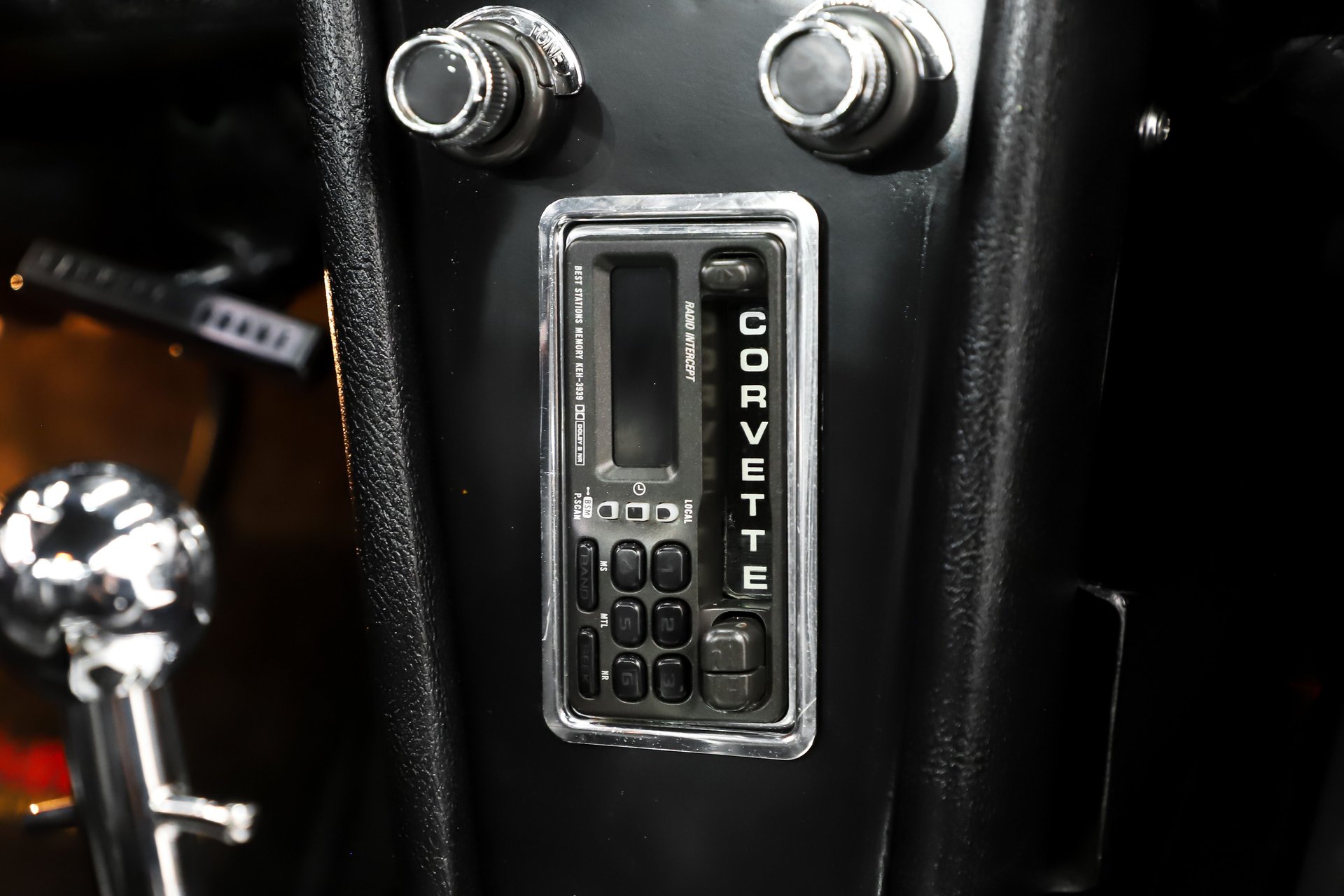 1966 Chevrolet Corvette thumbnail 25