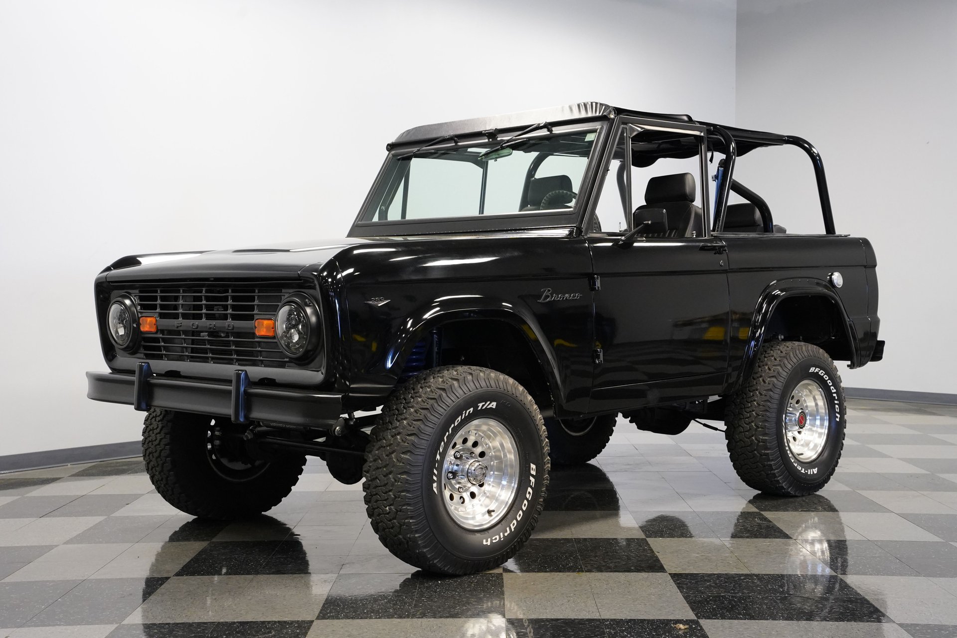 1966 Ford Bronco 4x4 Restomod