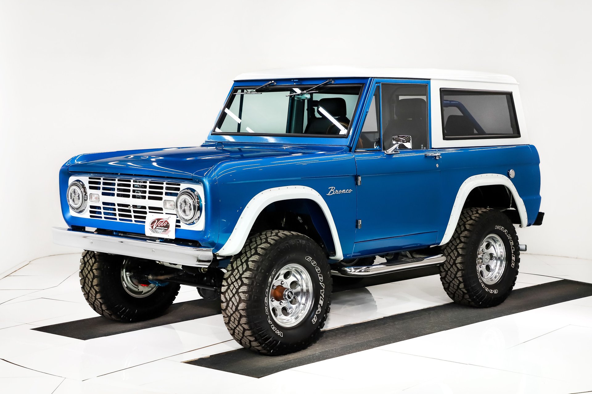 1966 Ford Bronco Custom thumbnail 24
