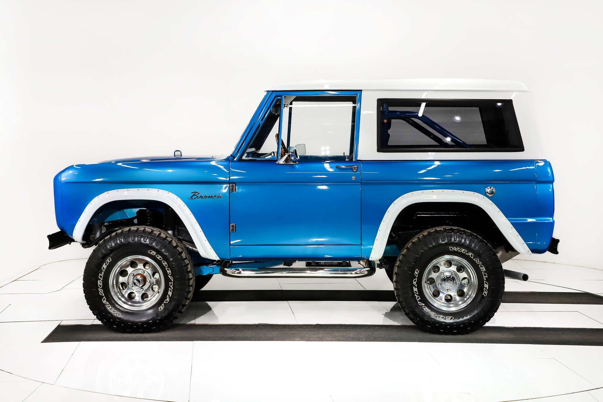 1966 Ford Bronco Custom thumbnail 43