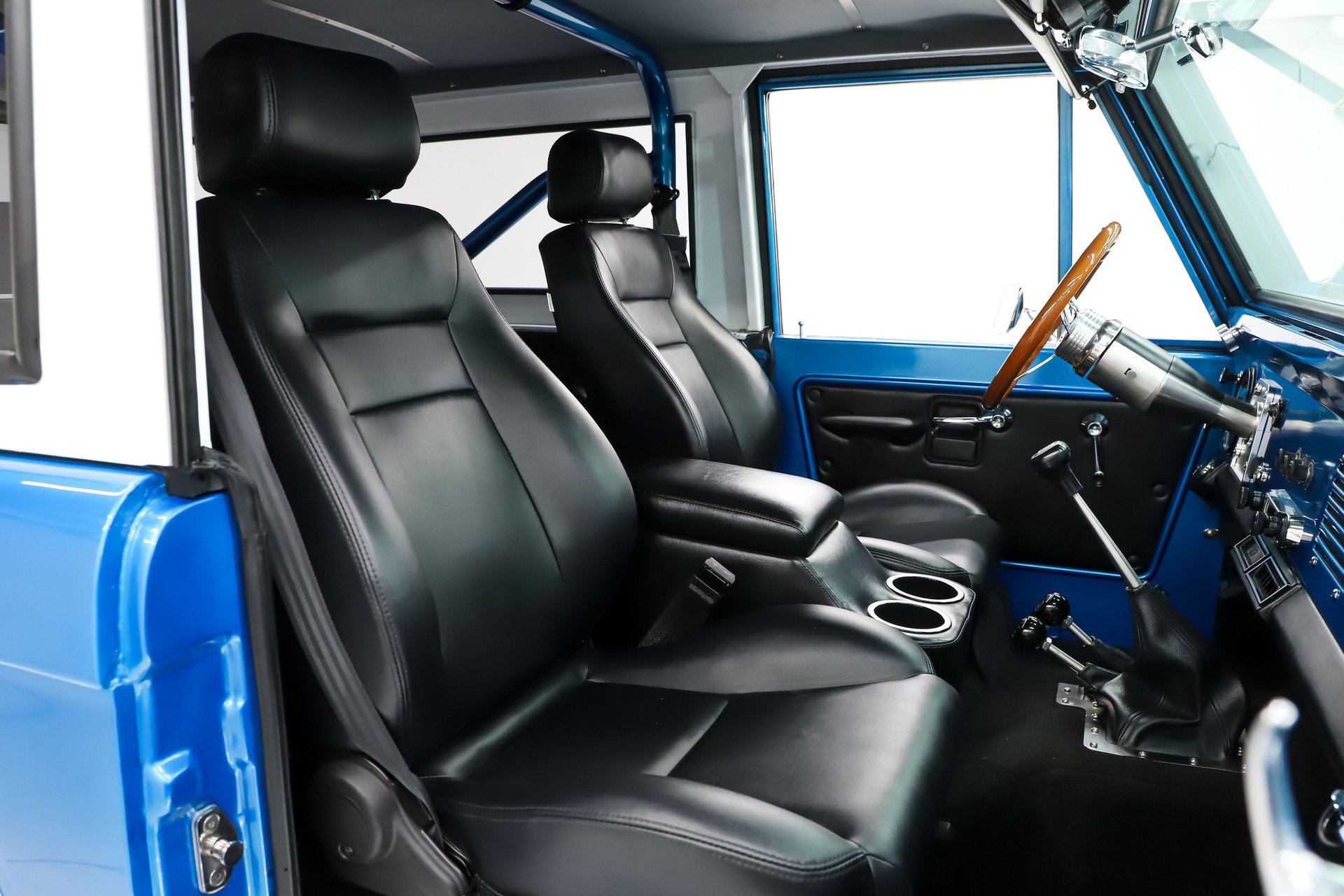 1966 Ford Bronco Custom thumbnail 44