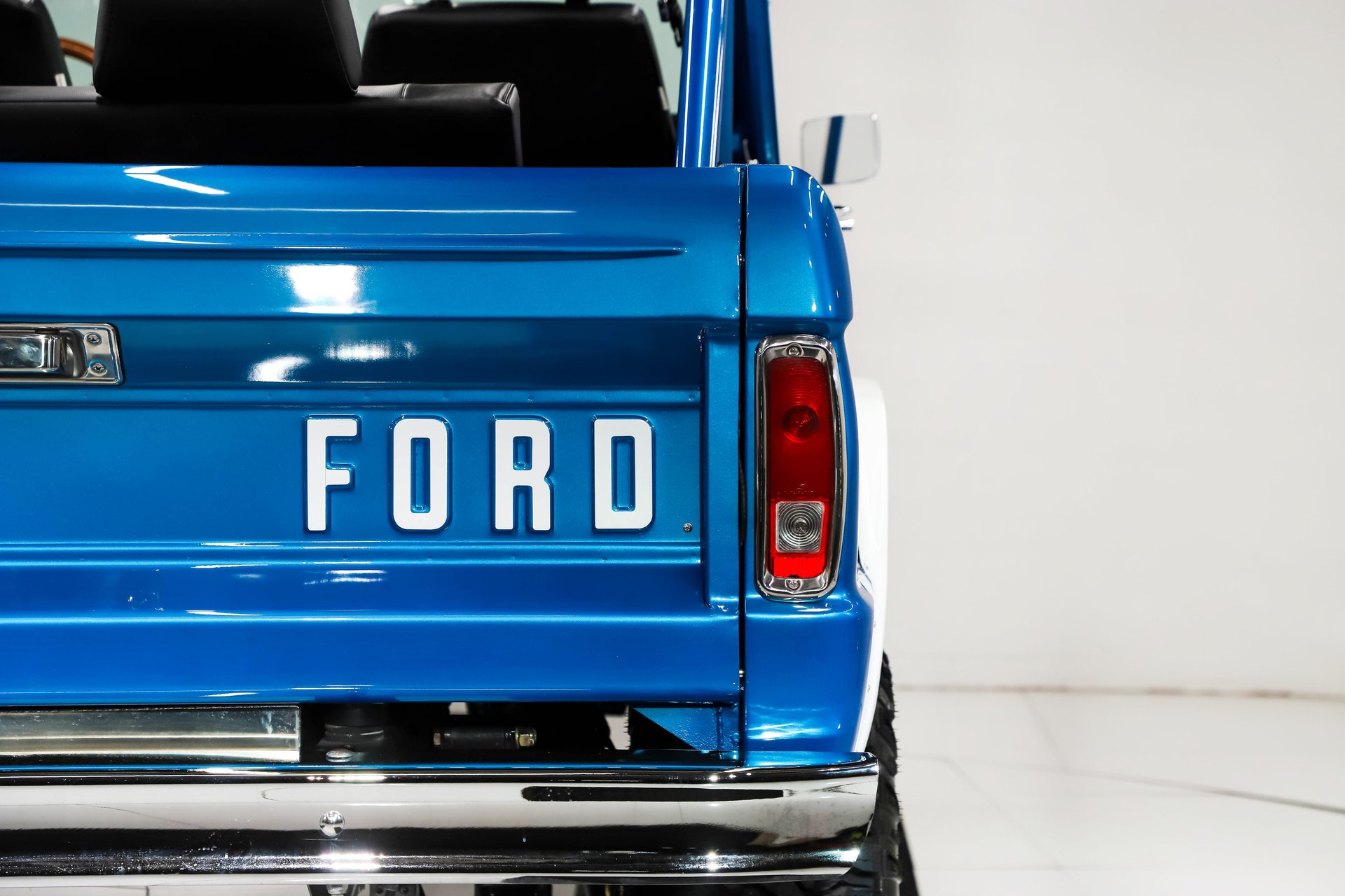 1966 Ford Bronco Custom thumbnail 50