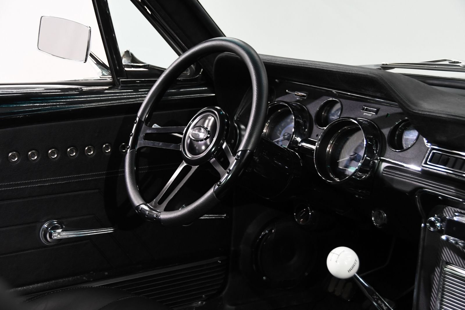 1967 Ford Mustang thumbnail 24