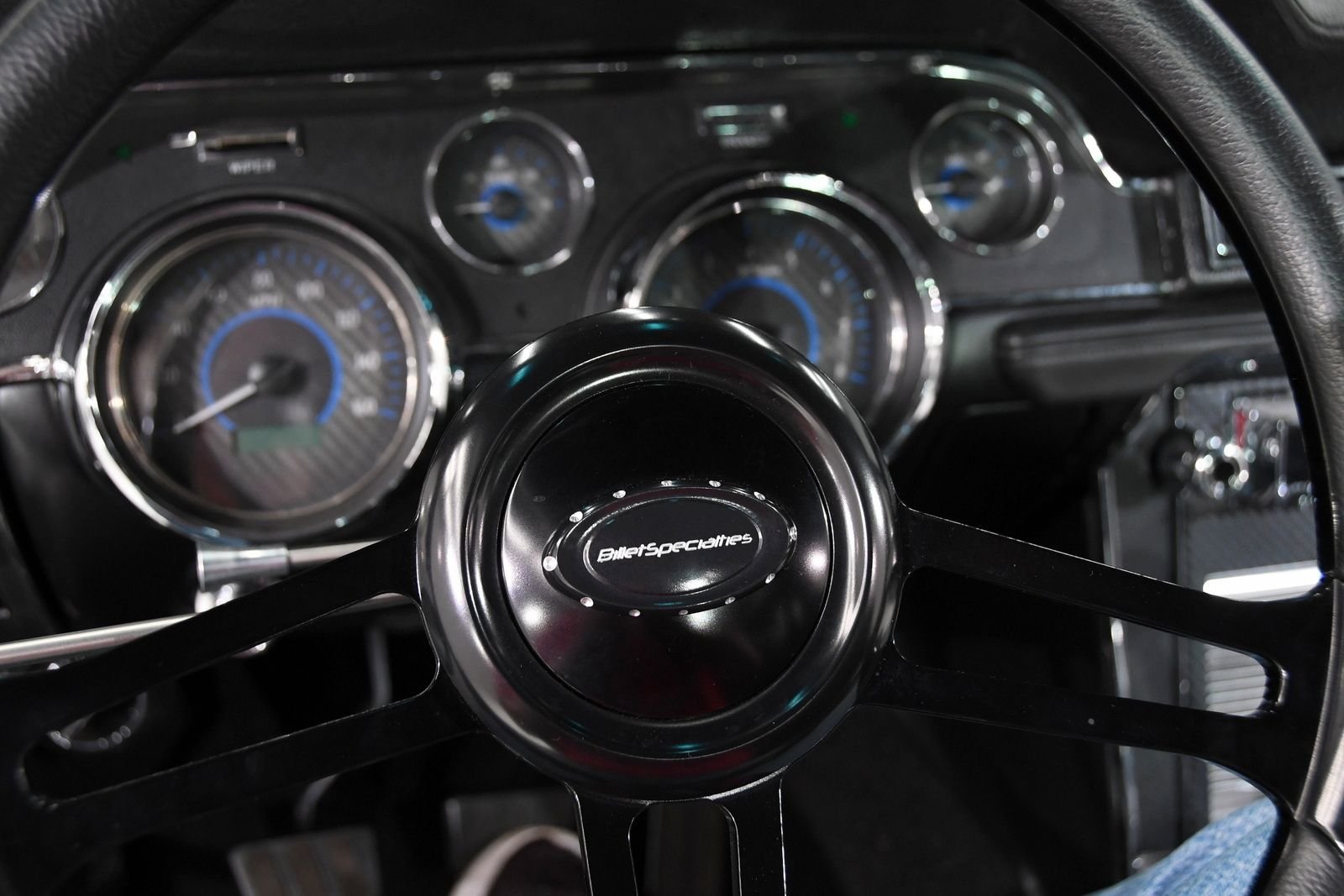 1967 Ford Mustang thumbnail 37