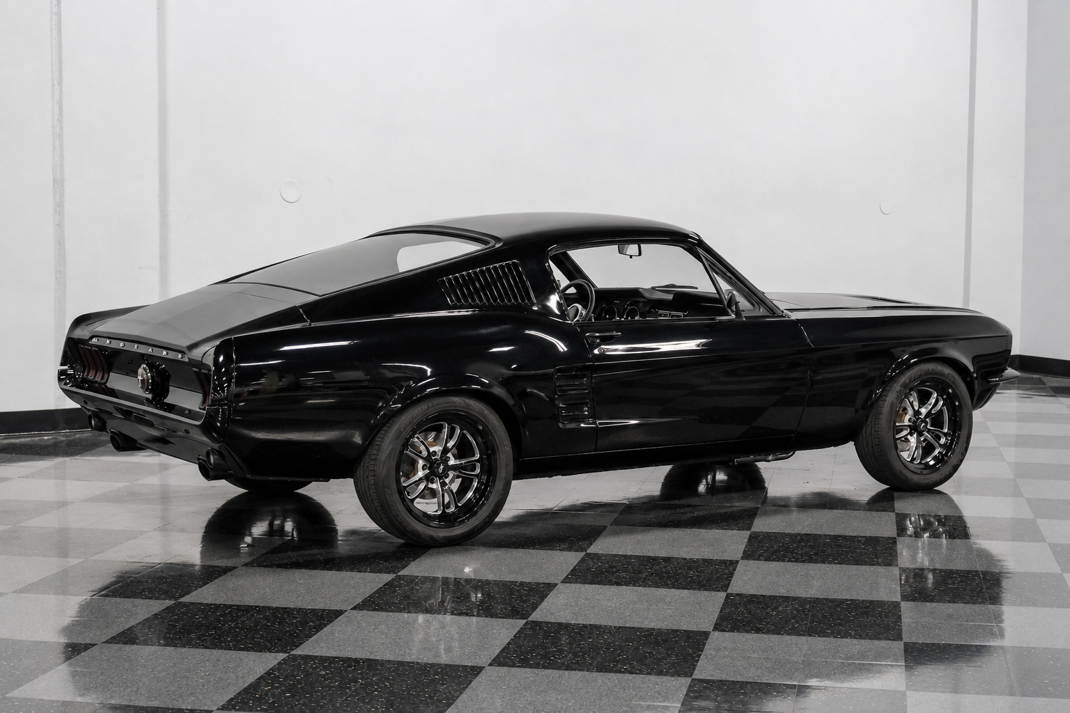 1967 Ford Mustang Fastback thumbnail 3