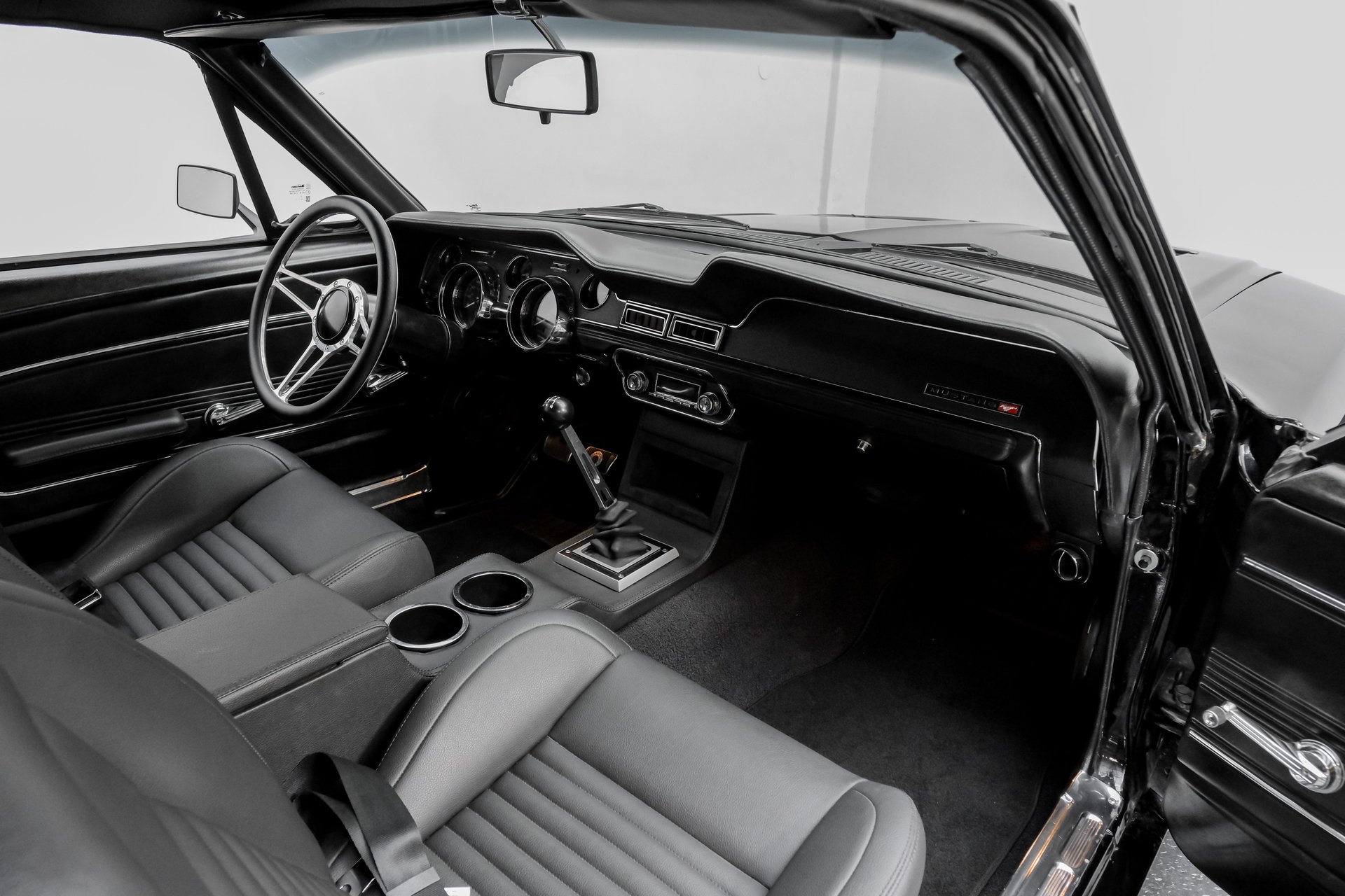1967 Ford Mustang Fastback thumbnail 26