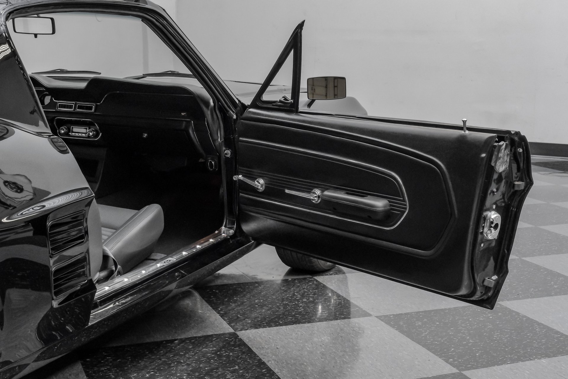 1967 Ford Mustang Fastback thumbnail 28