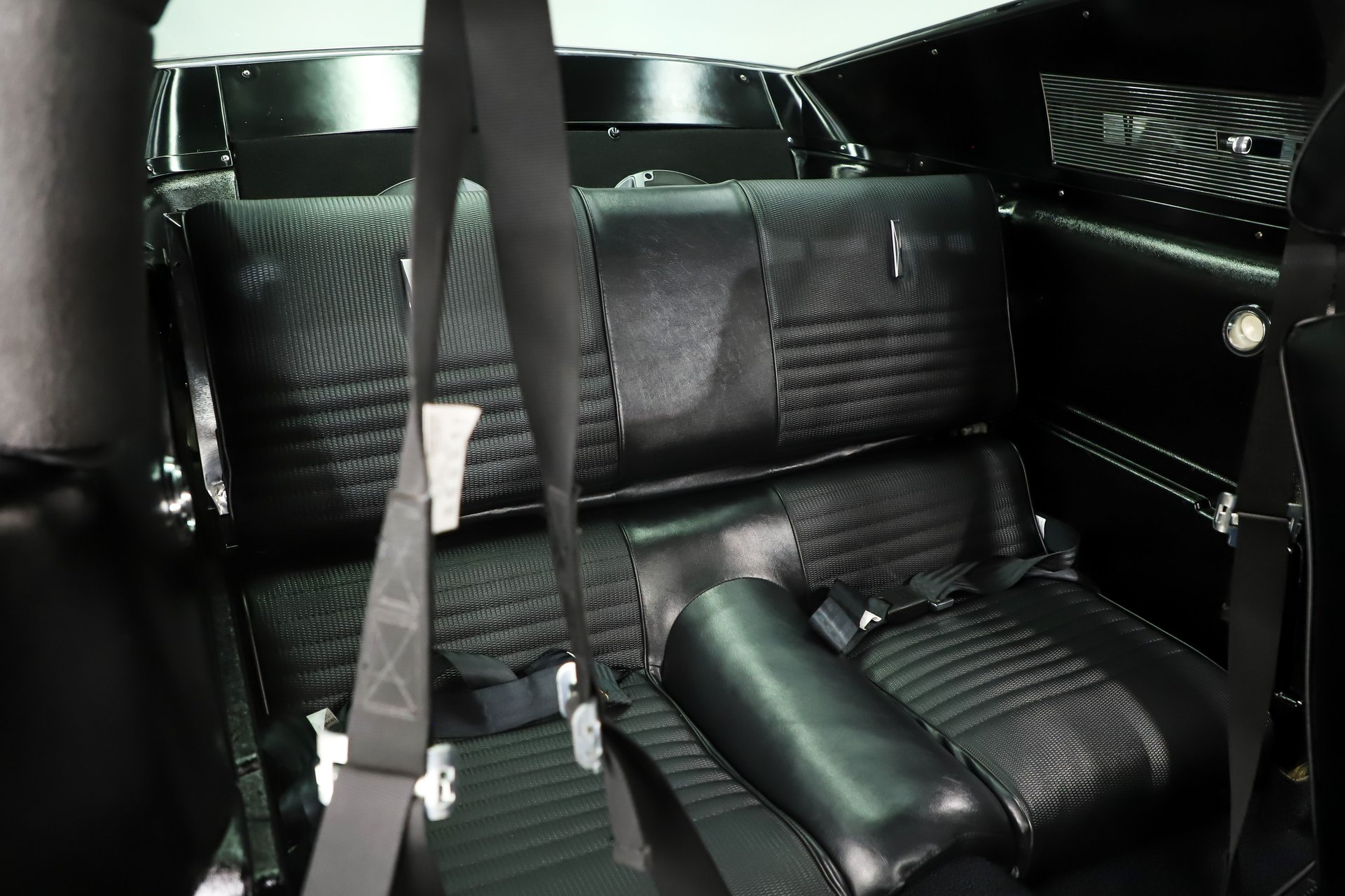 1967 Ford Mustang Restomod thumbnail 48
