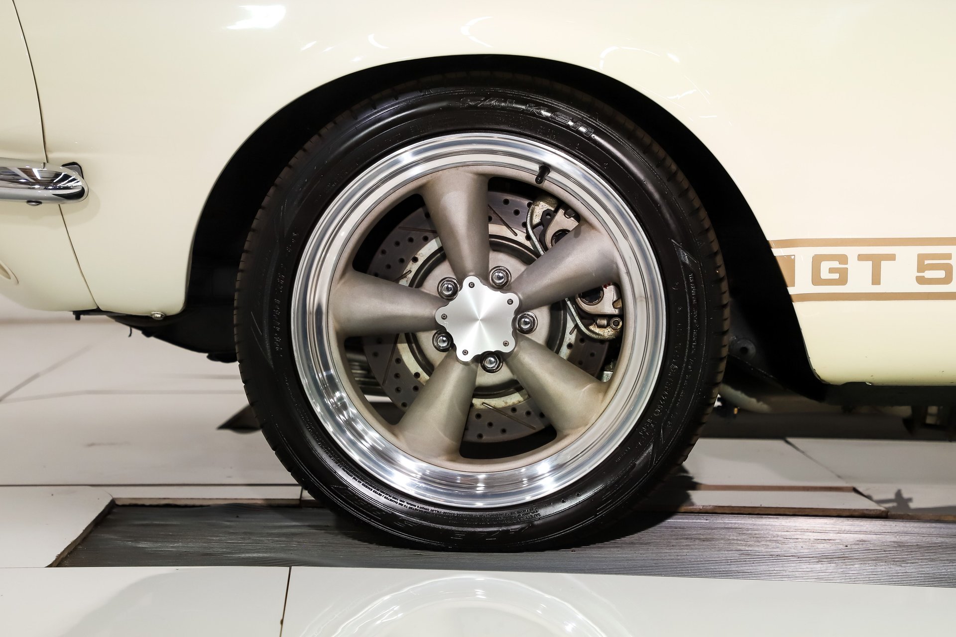 1967 Ford Mustang Restomod thumbnail 74