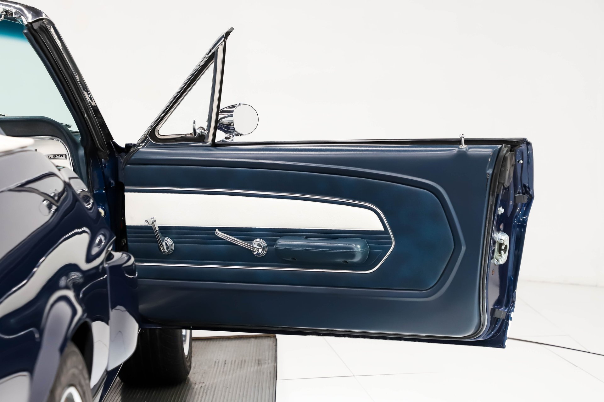 1967 Ford Mustang Shelby Pro Touring thumbnail 42