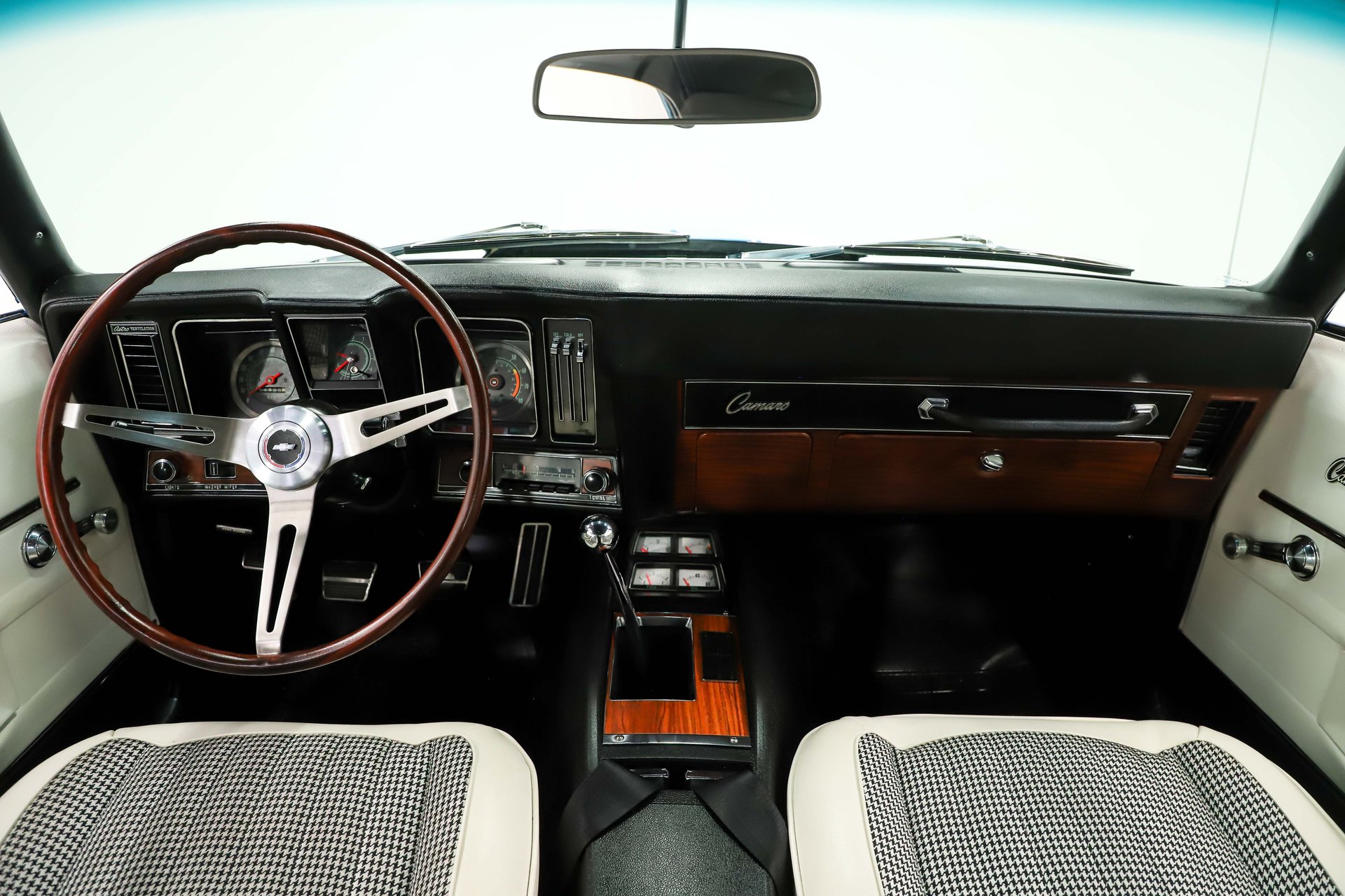 1969 Chevrolet Camaro RS Z28 thumbnail 21