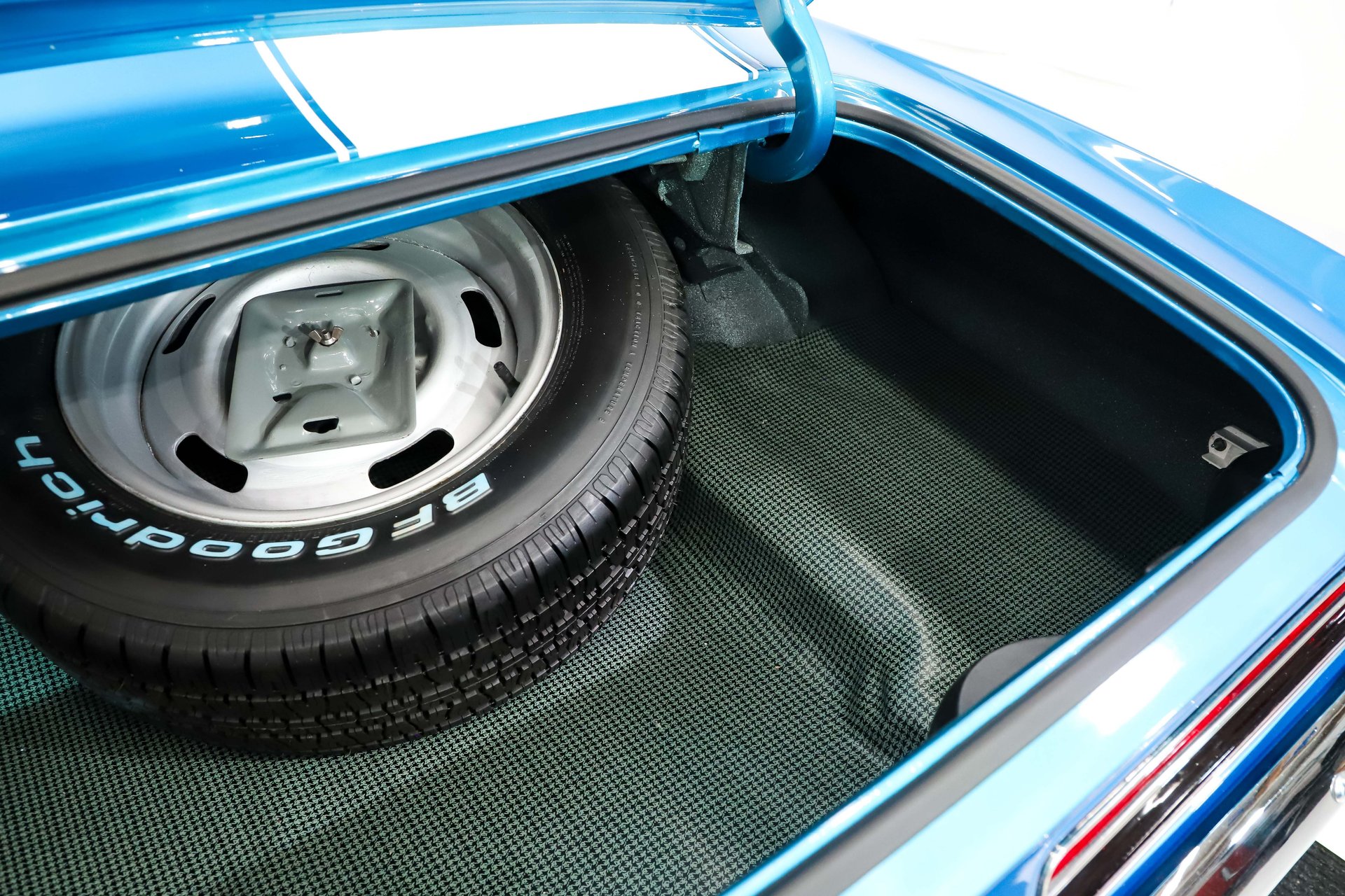 1969 Chevrolet Camaro RS Z28 thumbnail 54