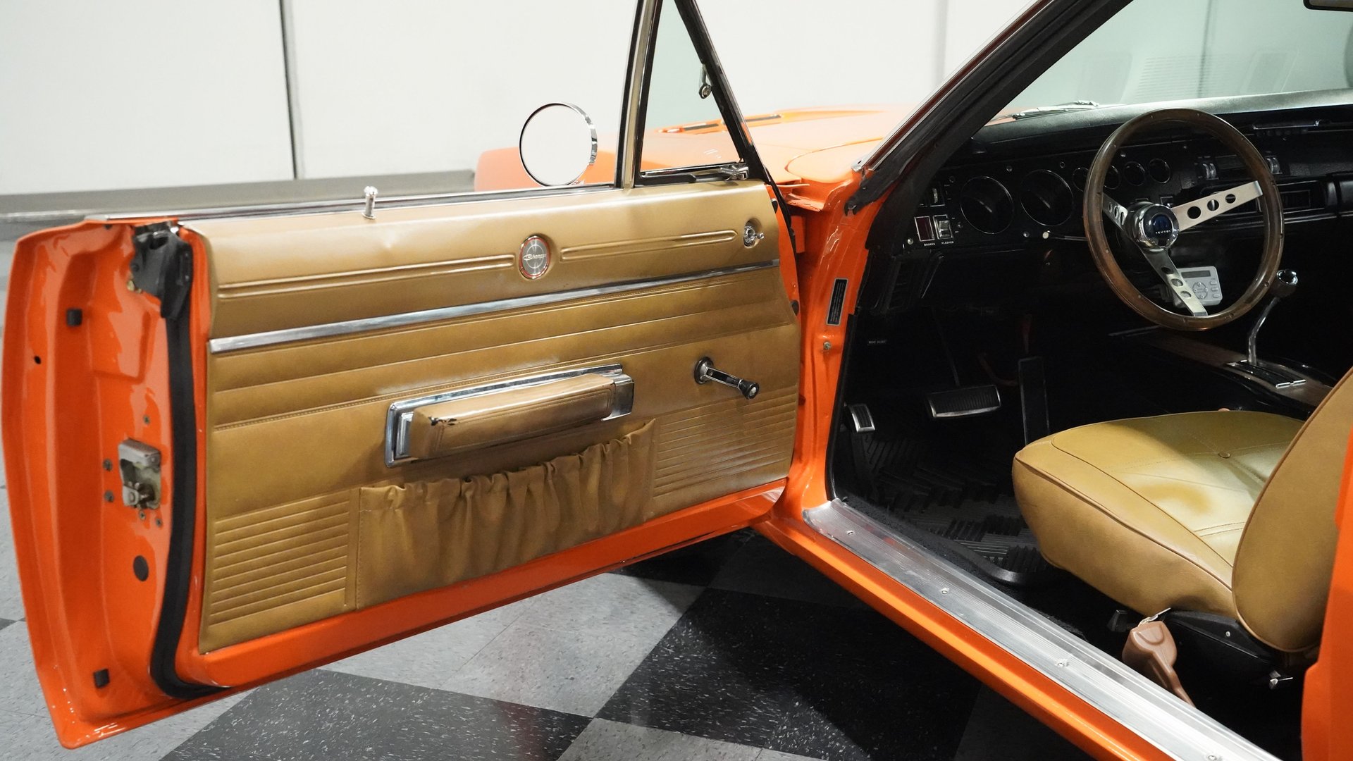 1969 Dodge Charger R/T 440 thumbnail 4