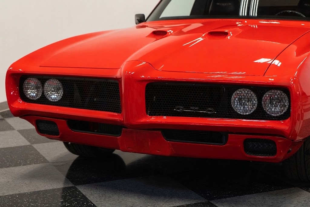 1969 Pontiac GTO Restomod thumbnail 3