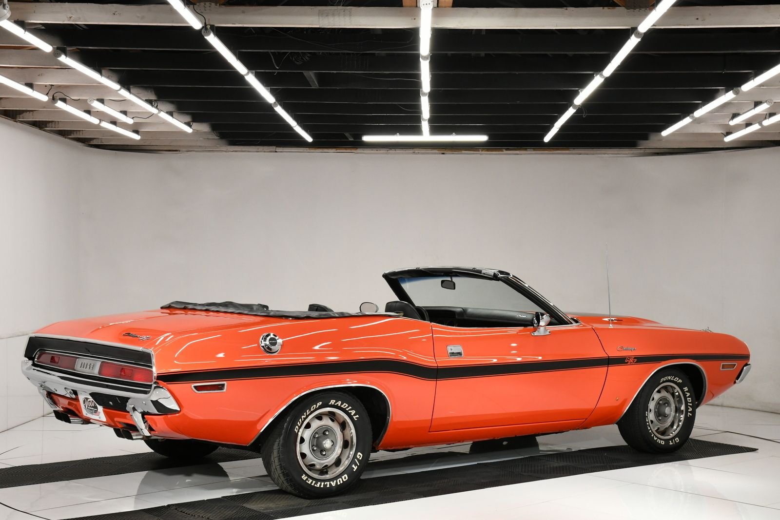 1970 Dodge Challenger R/T thumbnail 3