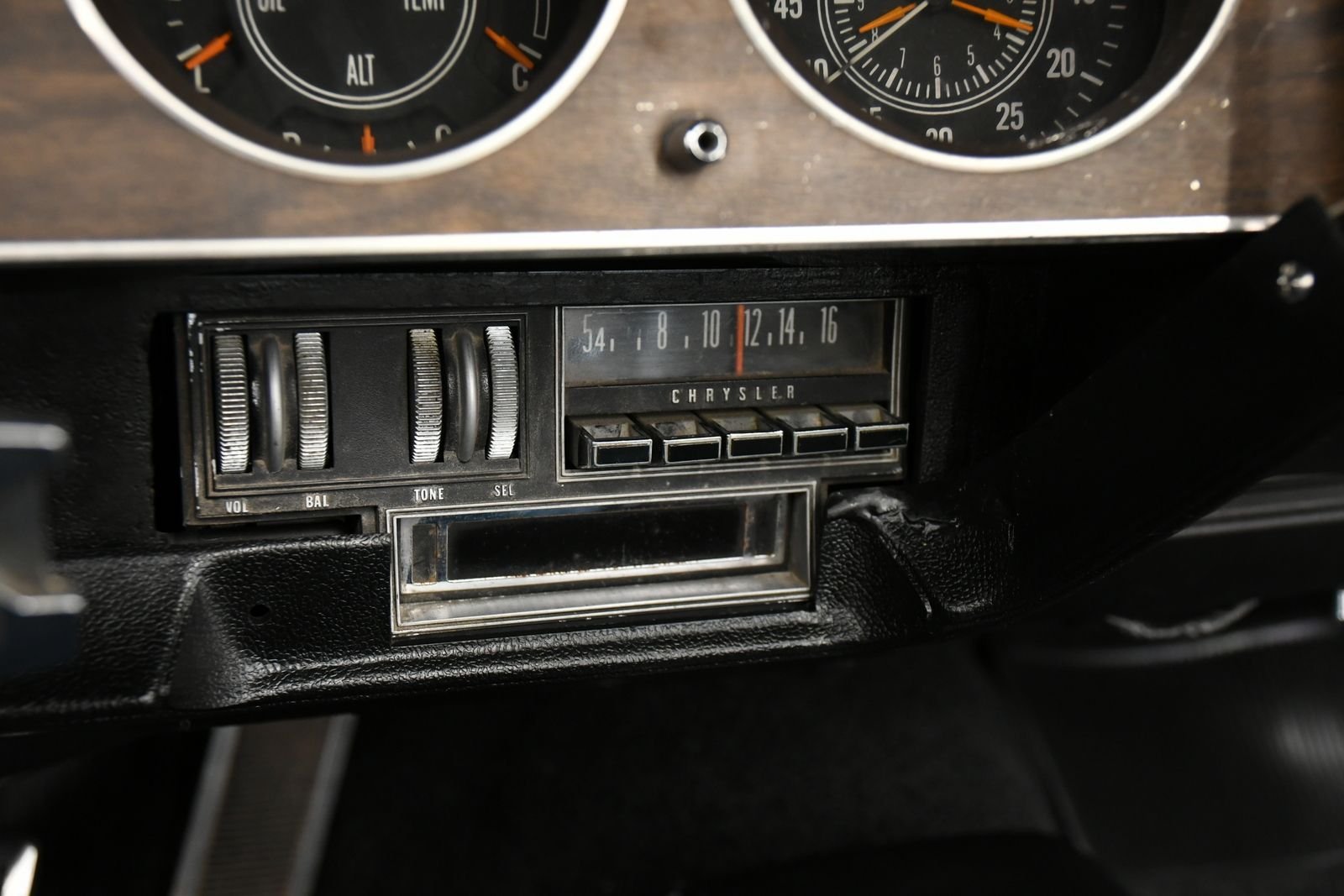 1970 Dodge Challenger R/T thumbnail 68