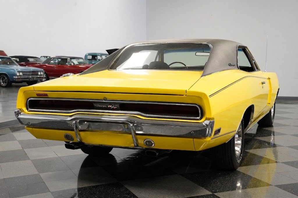 1970 Dodge Charger R/T 426 Hemi thumbnail 3