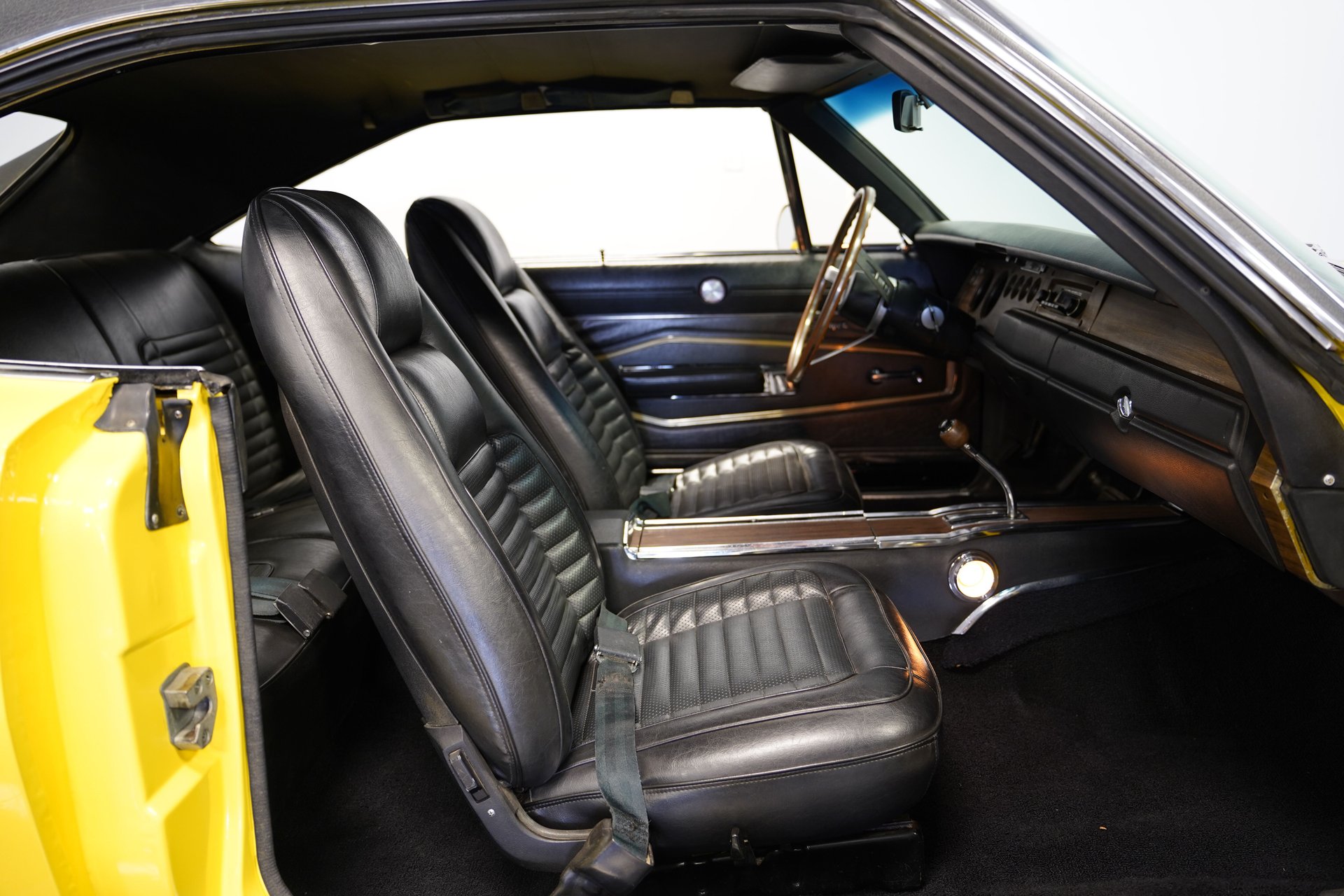 1970 Dodge Charger R/T 426 Hemi thumbnail 12