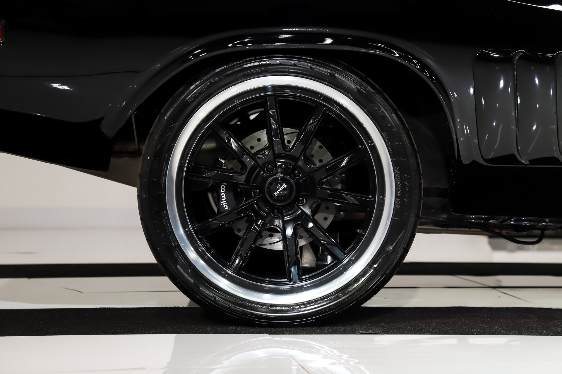 1971 Dodge Challenger R/T Restomod thumbnail 34