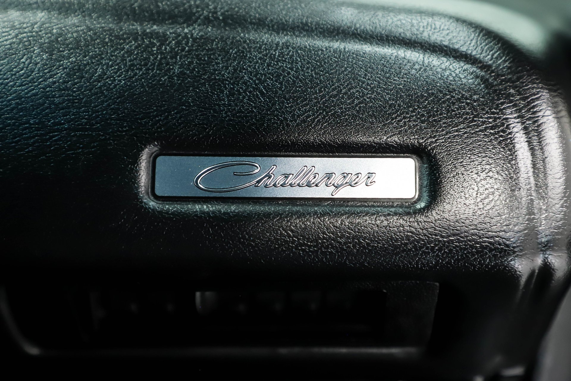1971 Dodge Challenger R/T Restomod thumbnail 36
