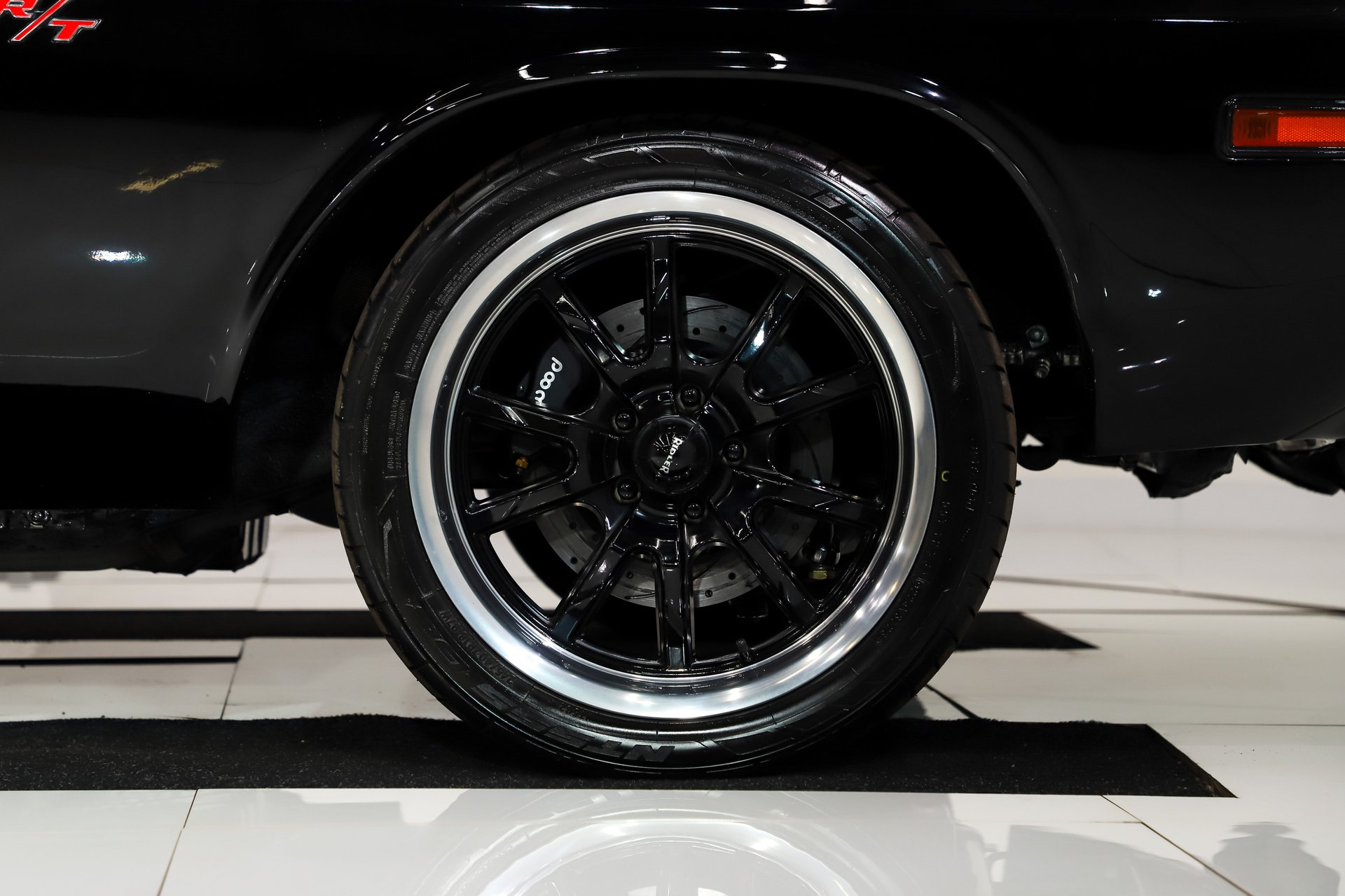 1971 Dodge Challenger R/T Restomod thumbnail 40