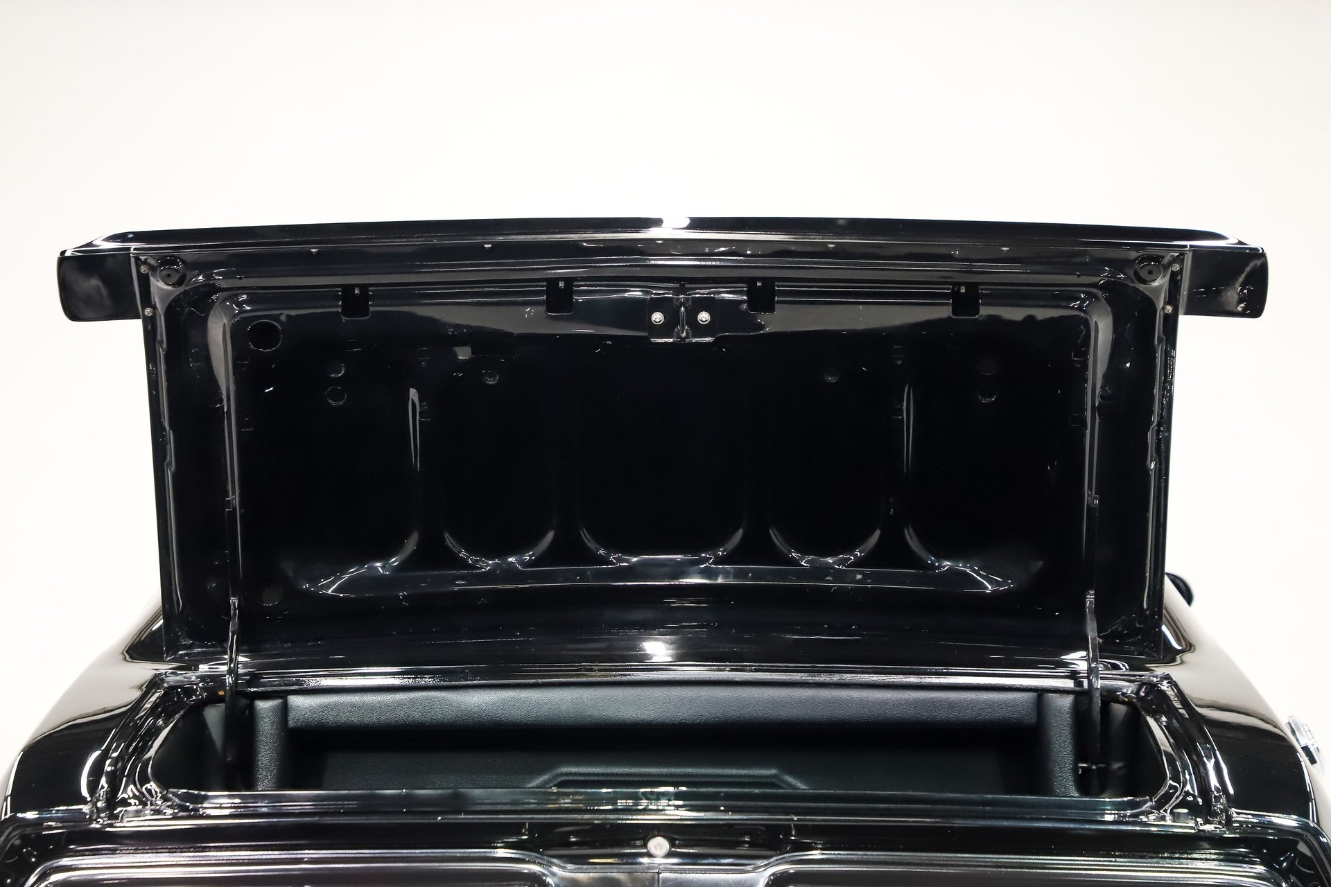 1971 Dodge Challenger R/T Restomod thumbnail 45
