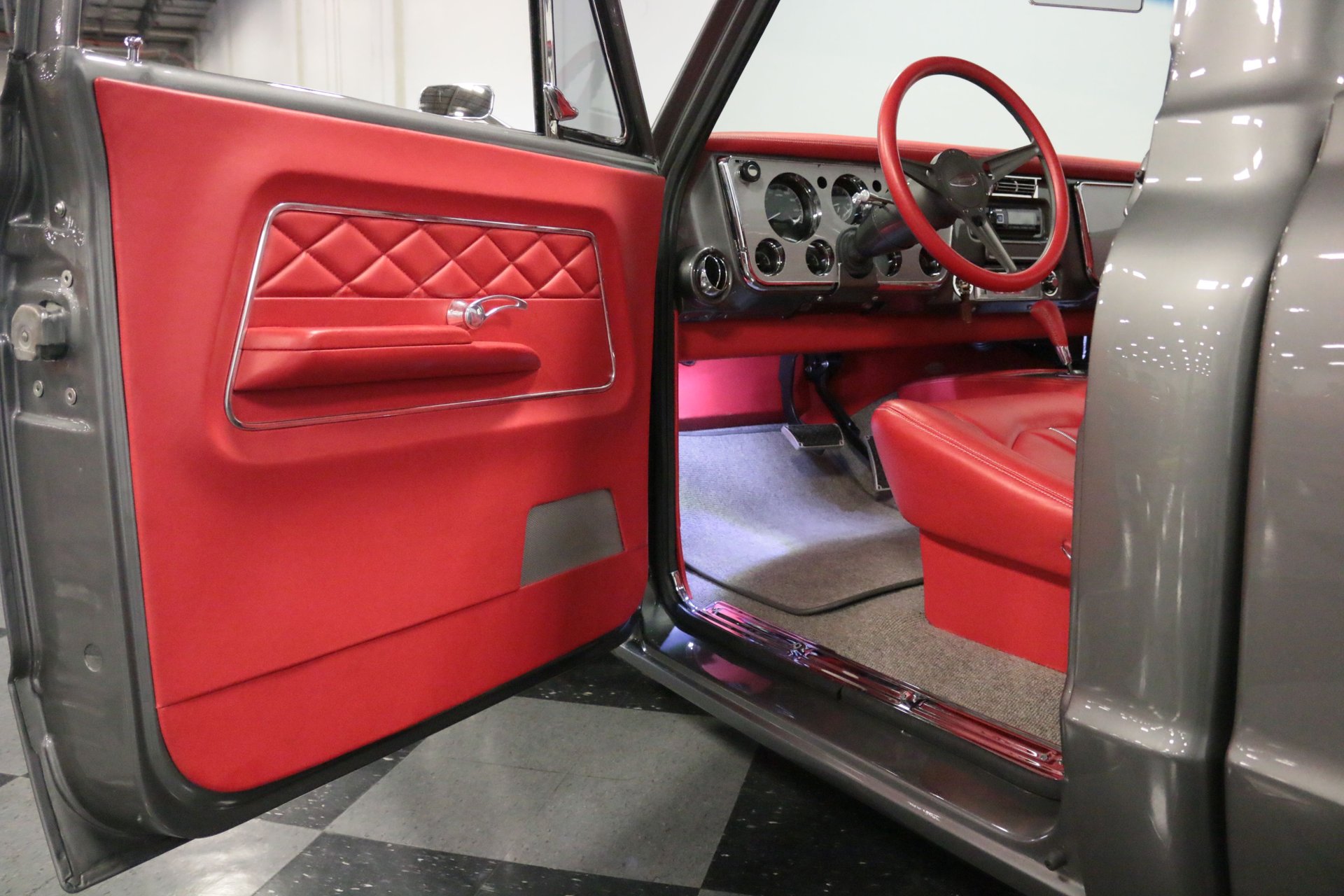 1972 Chevrolet C10 Restomod thumbnail 6