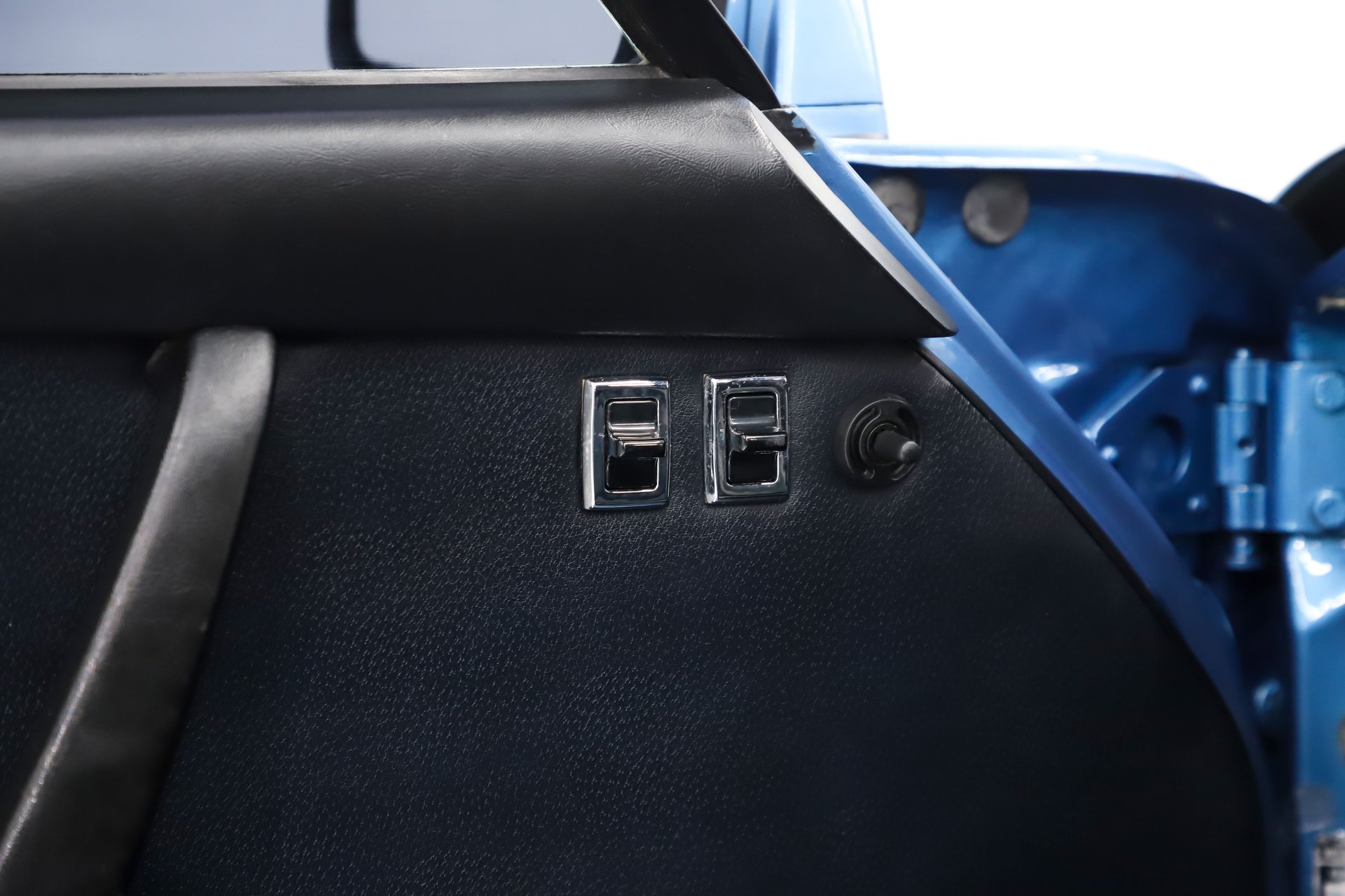 1974 Porsche 911 thumbnail 8