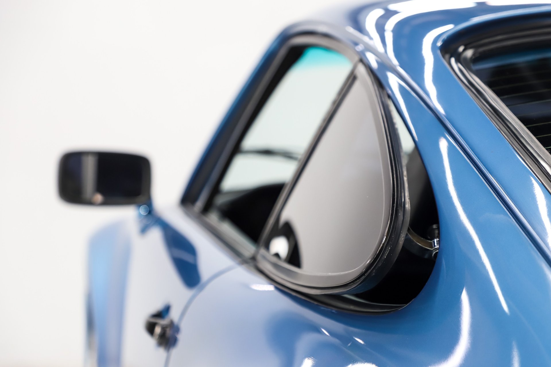1974 Porsche 911 thumbnail 25