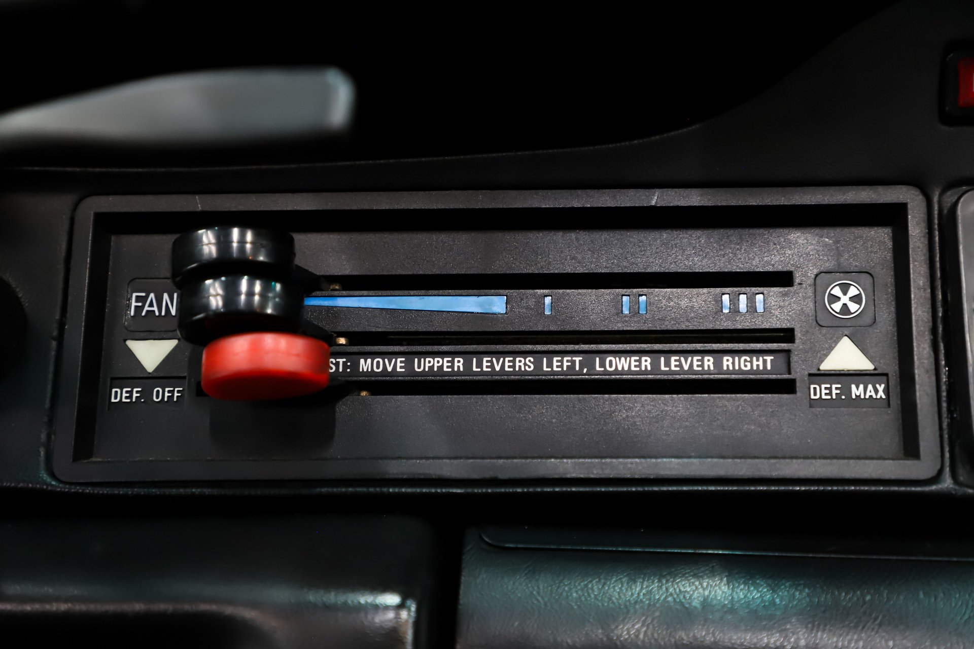 1974 Porsche 911 thumbnail 26