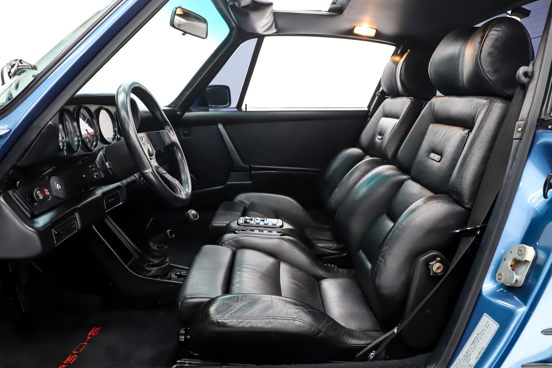 1974 Porsche 911 thumbnail 33