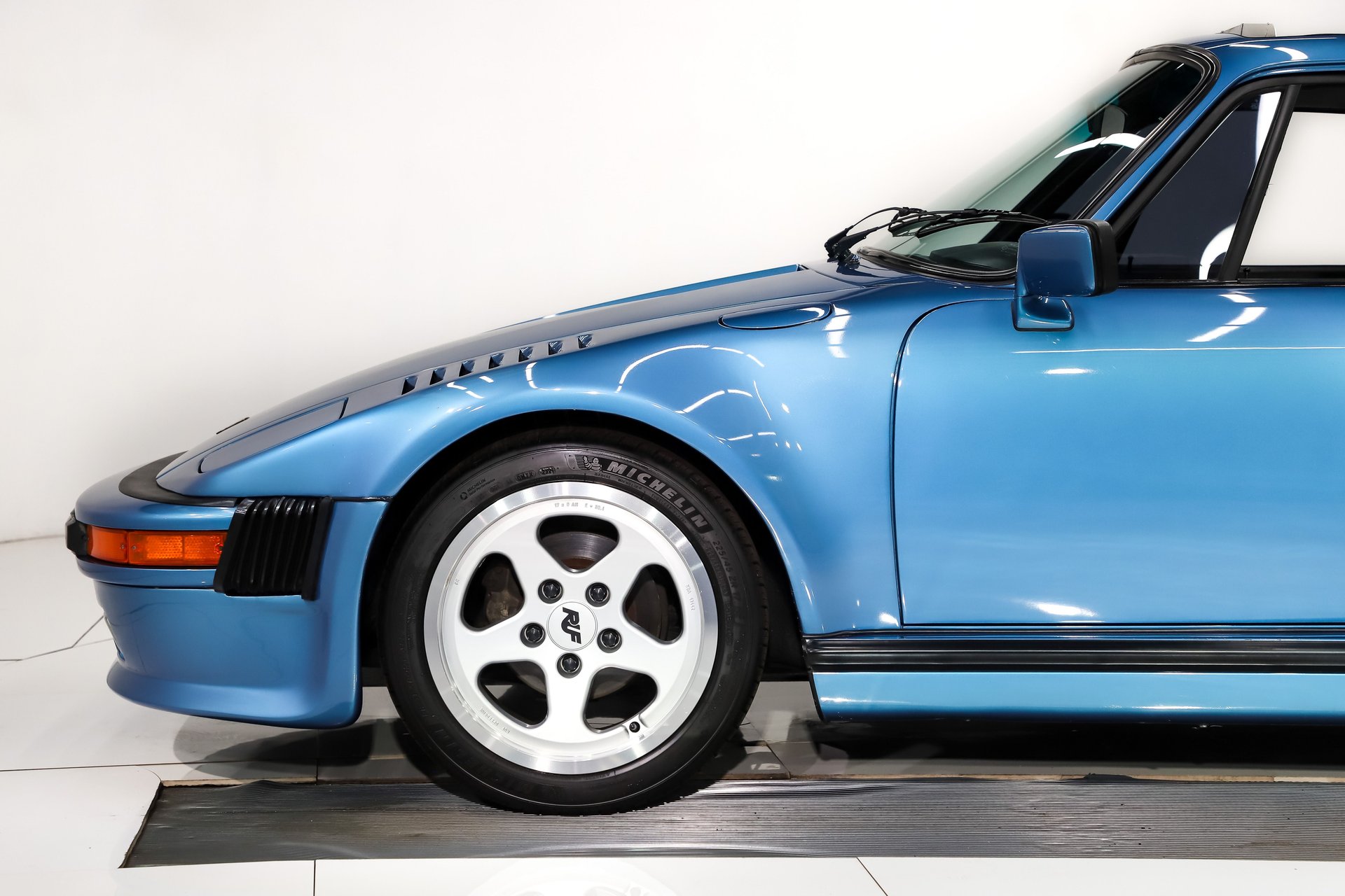 1974 Porsche 911 thumbnail 39
