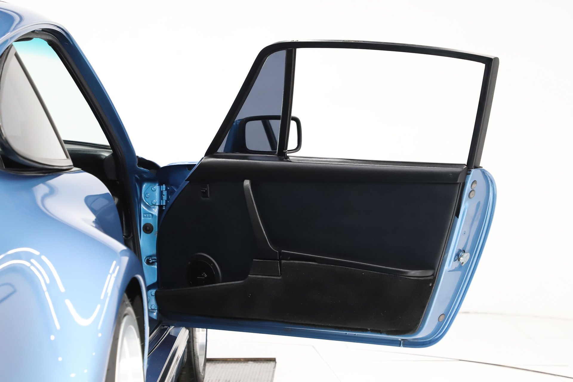 1974 Porsche 911 thumbnail 41