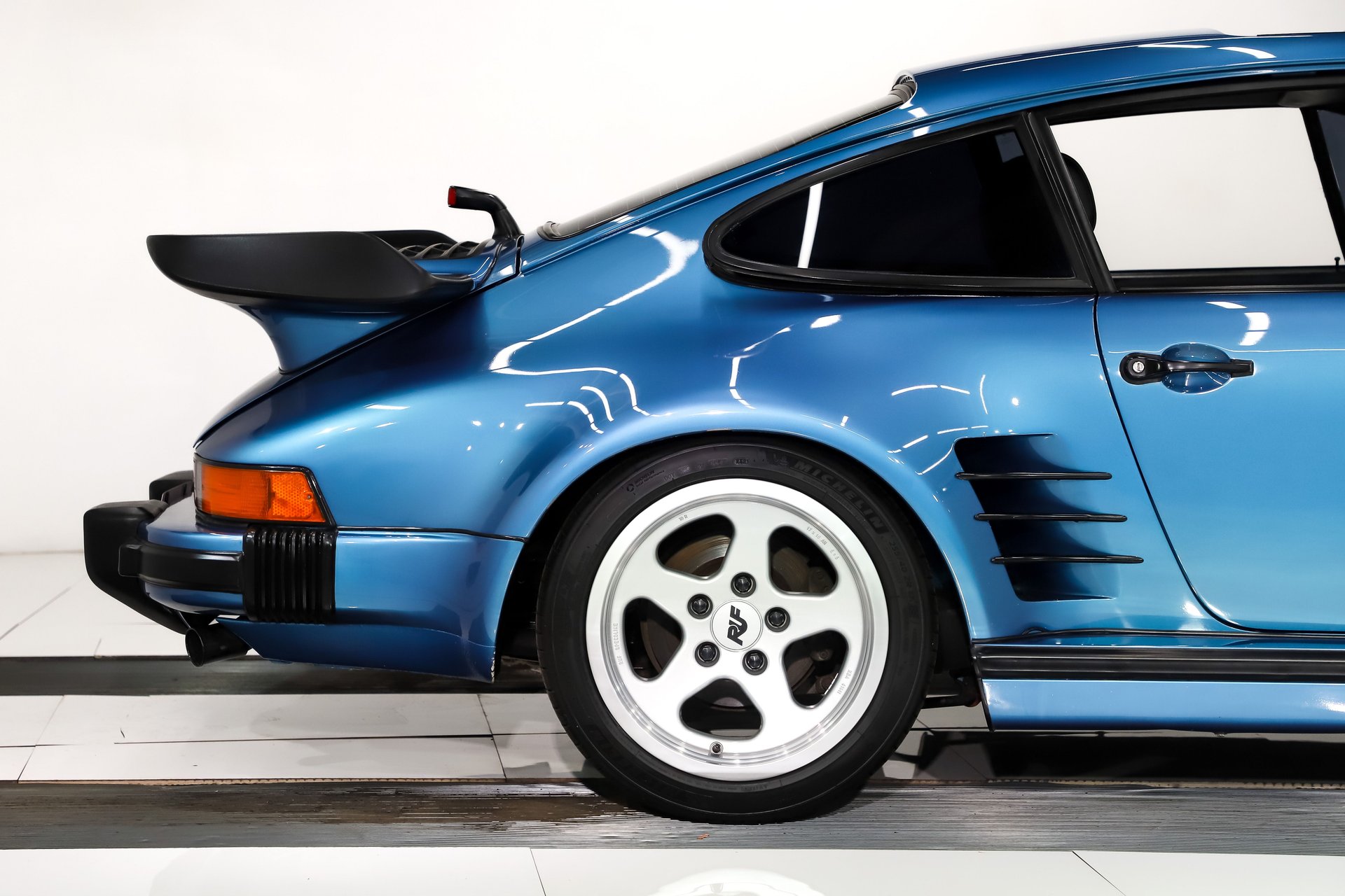 1974 Porsche 911 thumbnail 49