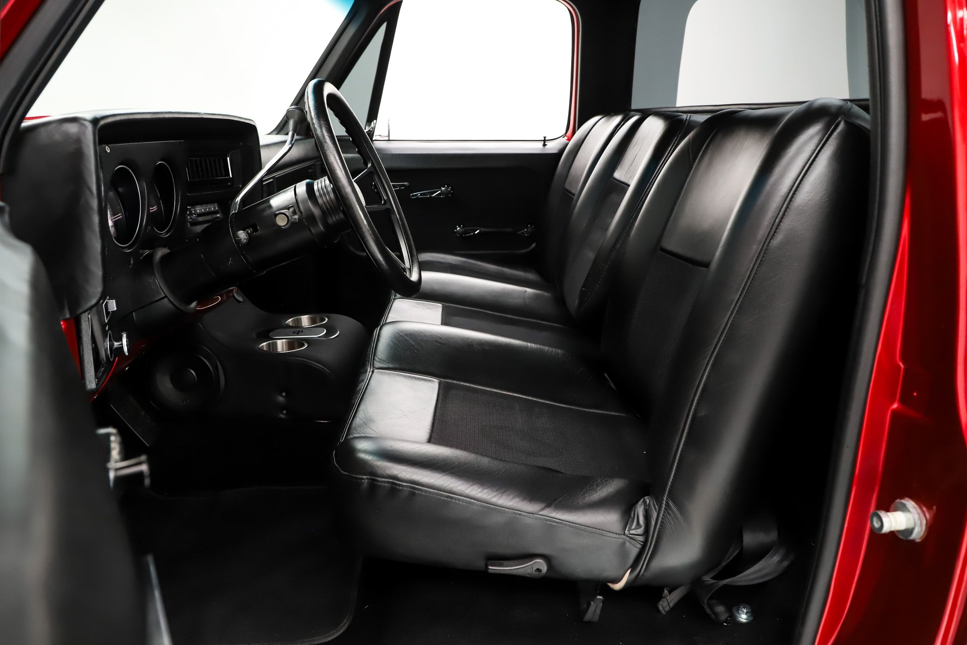 1983 Chevrolet C10 thumbnail 26