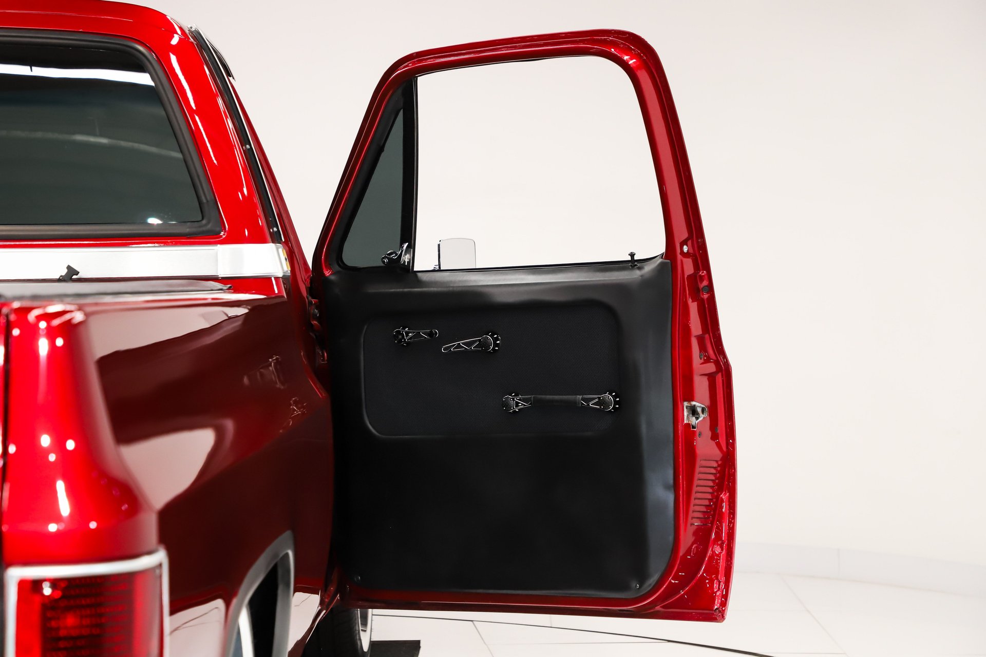 1983 Chevrolet C10 thumbnail 34